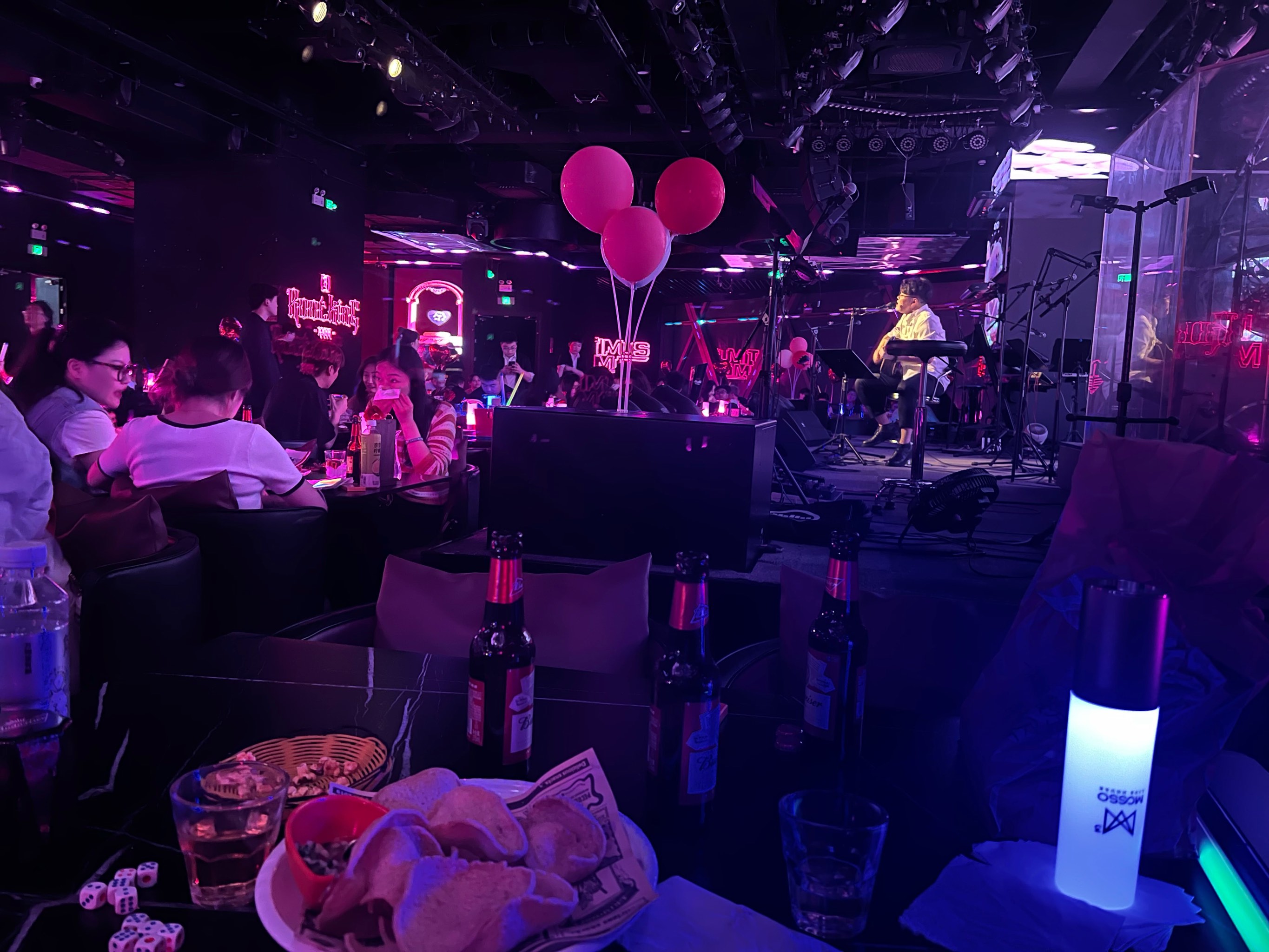 保山商务ktv推荐商务ktv哪里好玩-龙陵县ktv预定